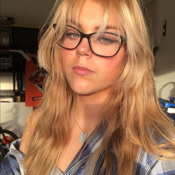 Meet your Posher, Rachael - Picture 2 of 2